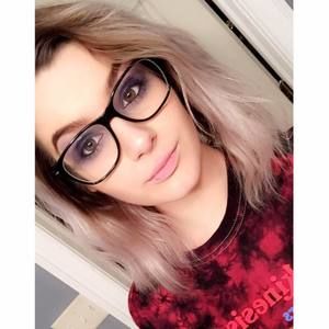 Meet your Posher, Nadia